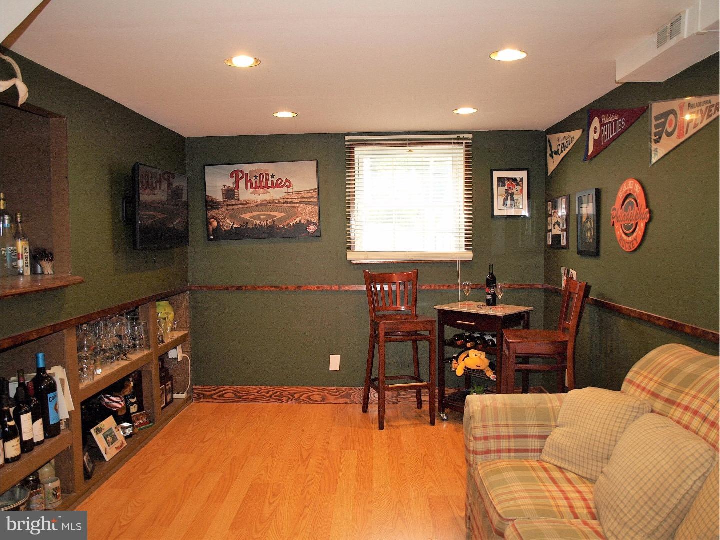 25 Russell Road Willow Grove, PA 19090 - Photo 12 of 21 Gallery Image 12