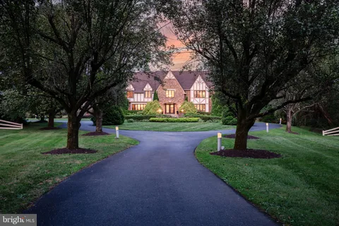 $2,795,000 | 9 Deerfield Terrace, Moorestown, NJ 08057