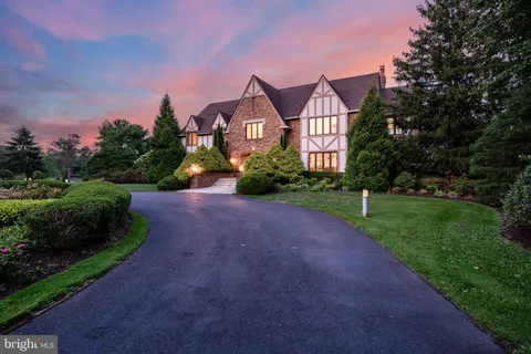 $2,795,000 | 9 Deerfield Terrace, Moorestown, NJ 08057