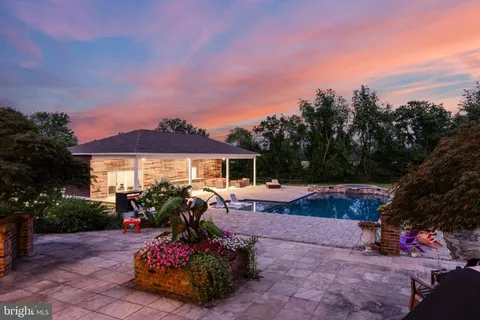 $2,795,000 | 9 Deerfield Terrace, Moorestown, NJ 08057