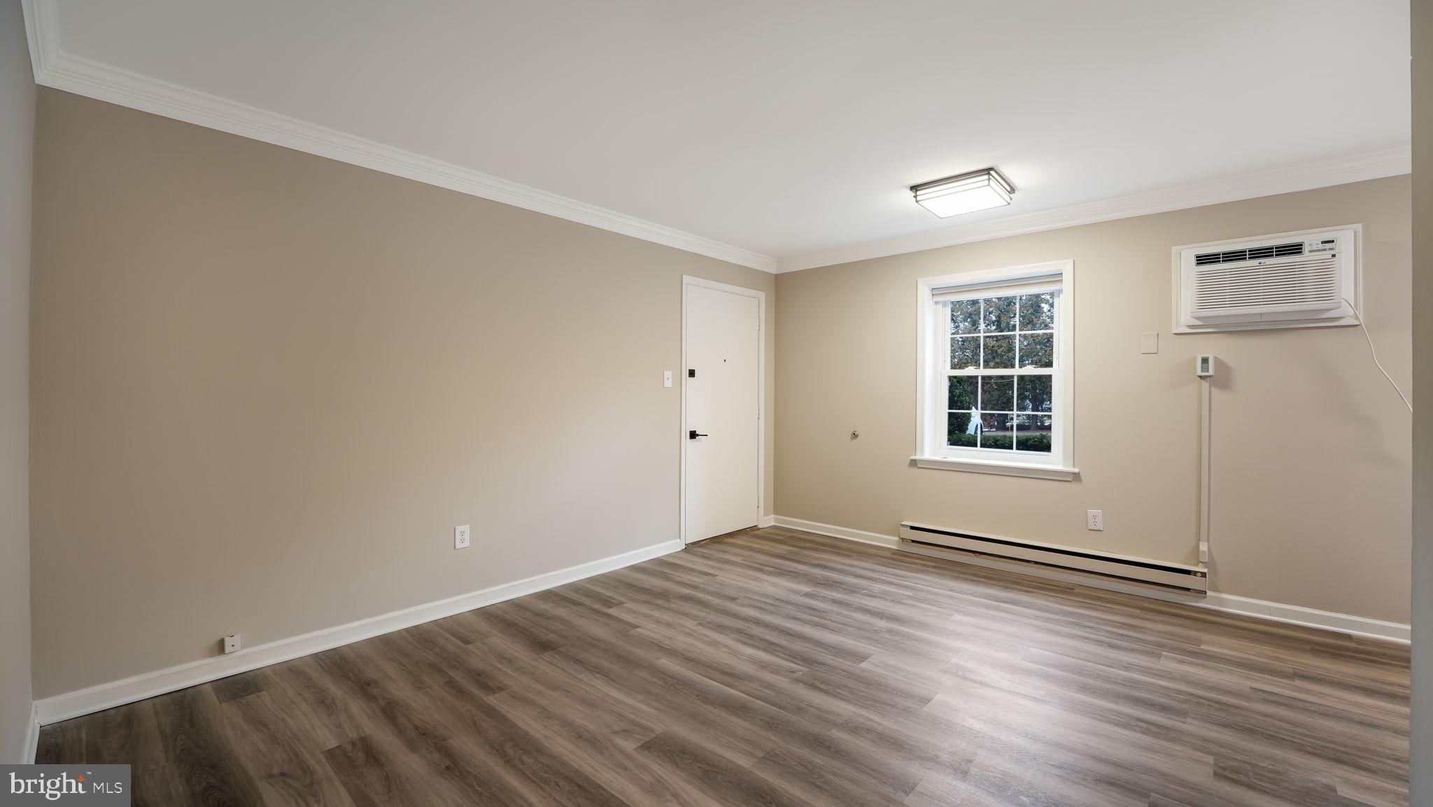 103 Deep Run Road, Unit C2 Dublin, PA 18917 - Photo 10 of 19 Living Room