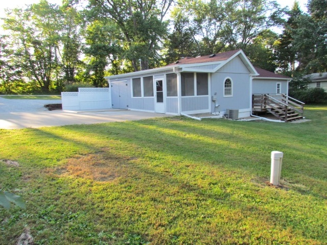 4221 North Fail Road La Porte, IN 46350 - Photo 4 of 19 Gallery Image 4