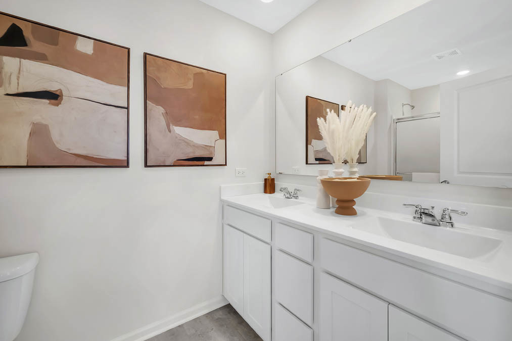 367 Bridgeview Court St. Charles, IL 60174 - Photo 13 of 31 a bathroom with a sink and a mirror