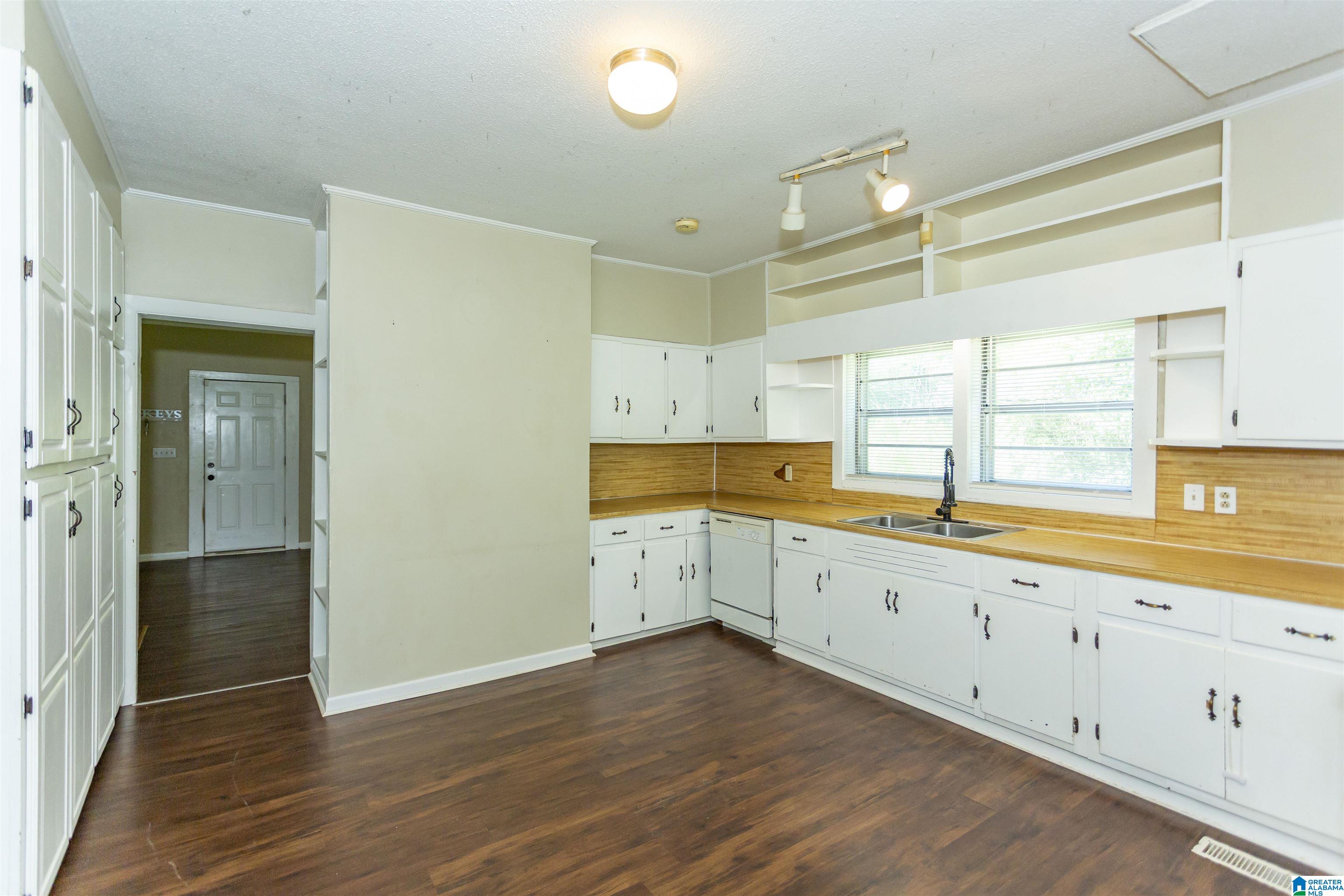 1907 Kelly Loop Road Mount Olive, AL 35117 - Photo 8 of 26