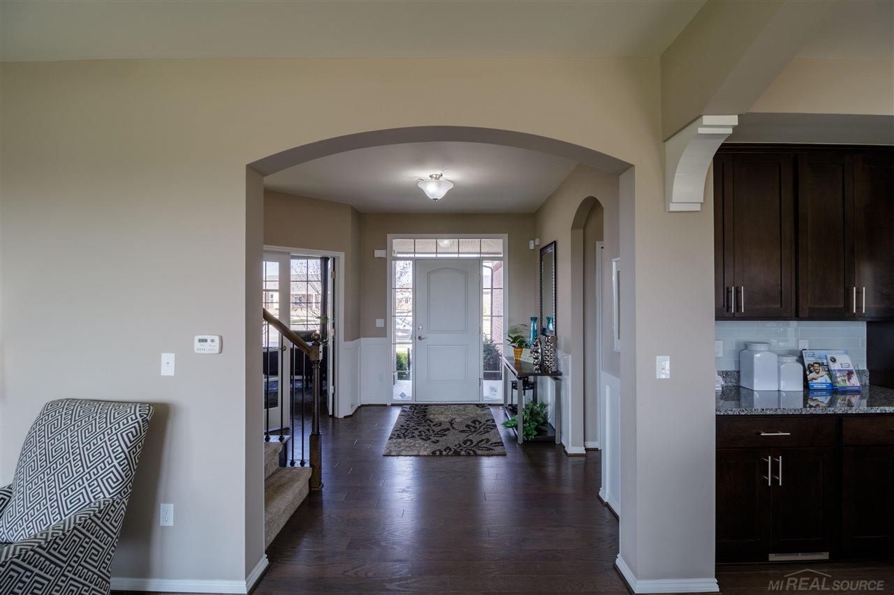 2952 Andlaur Drive Rochester Hills, MI 48307 - Photo 5 of 24