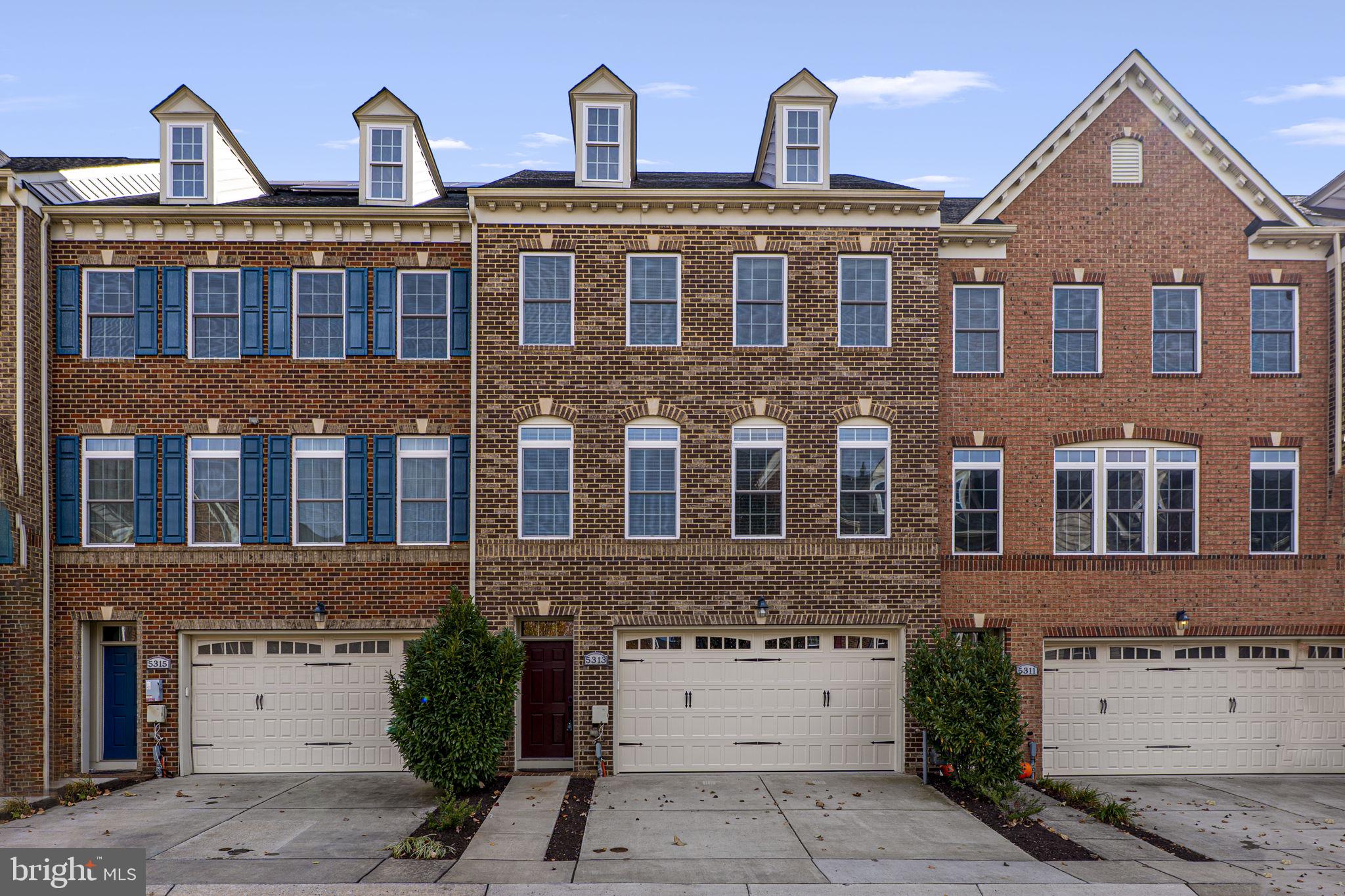 5313 Stream Bank Lane Greenbelt, MD 20770 - Photo 3 of 48