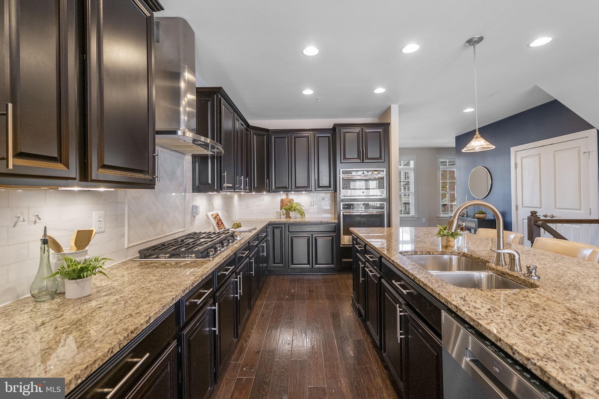 5313 Stream Bank Lane Greenbelt, MD 20770 - Photo 7 of 48