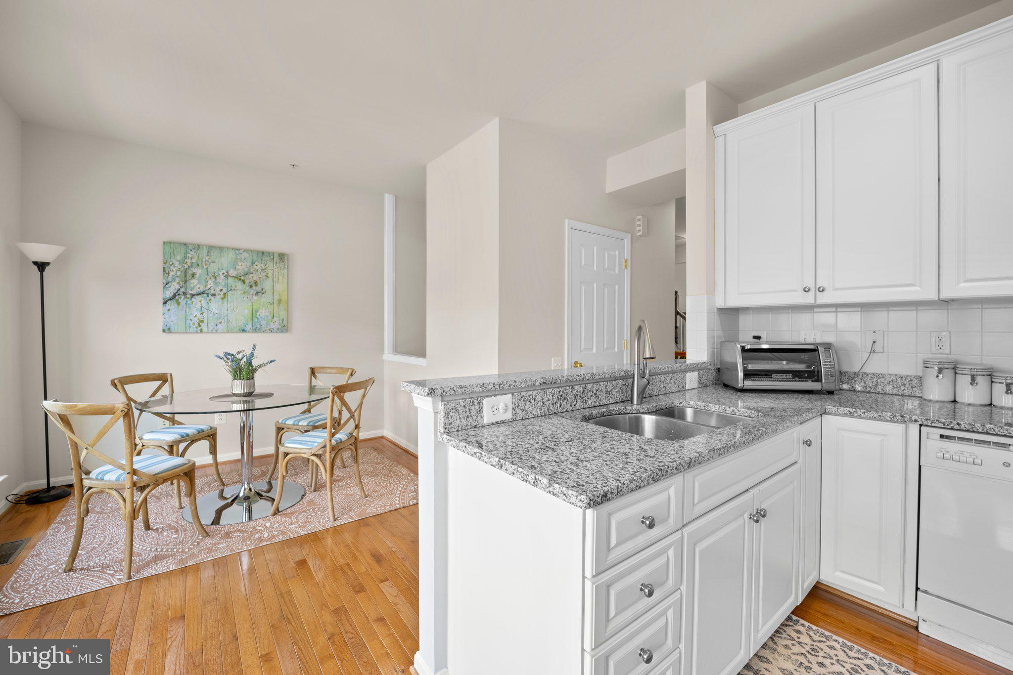 2524 Blueridge Avenue Silver Spring, MD 20902 - Photo 15 of 50