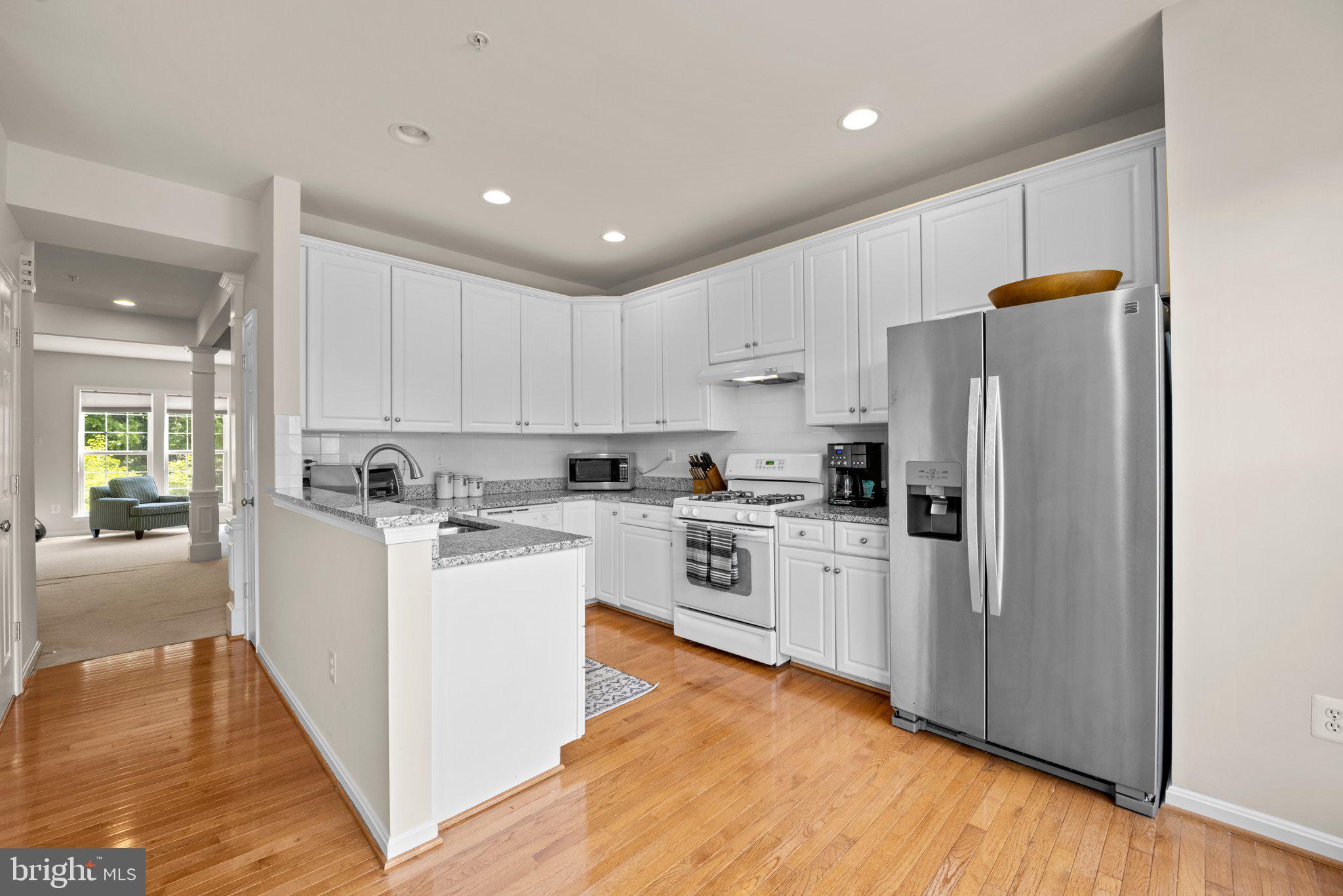 2524 Blueridge Avenue Silver Spring, MD 20902 - Photo 10 of 50