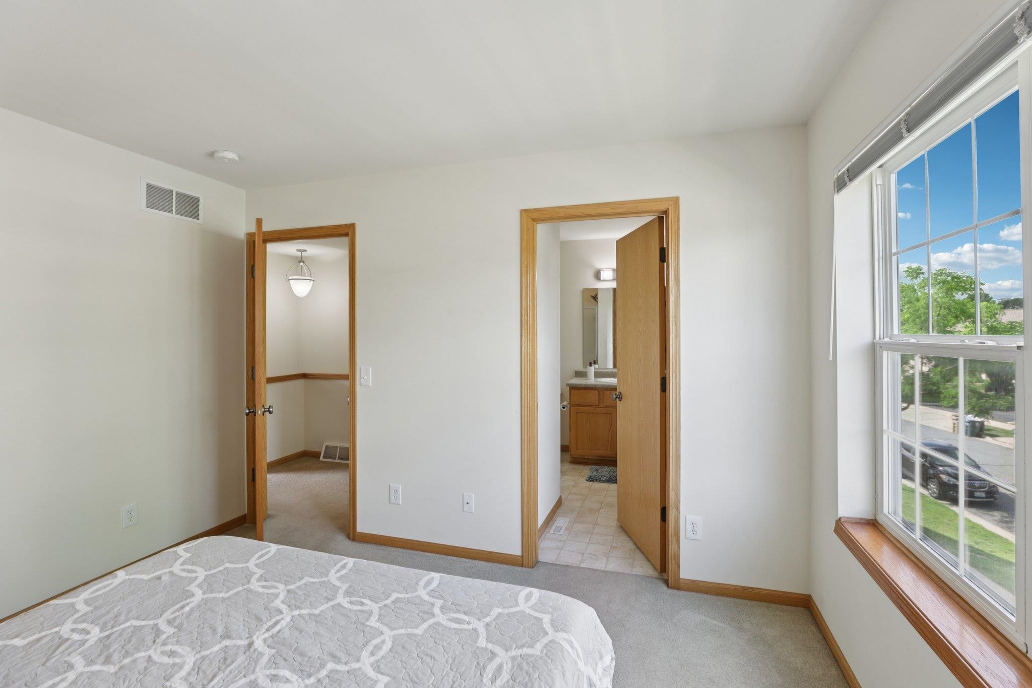 3744 Mammoth Trail Madison, WI 53719 - Photo 16 of 33