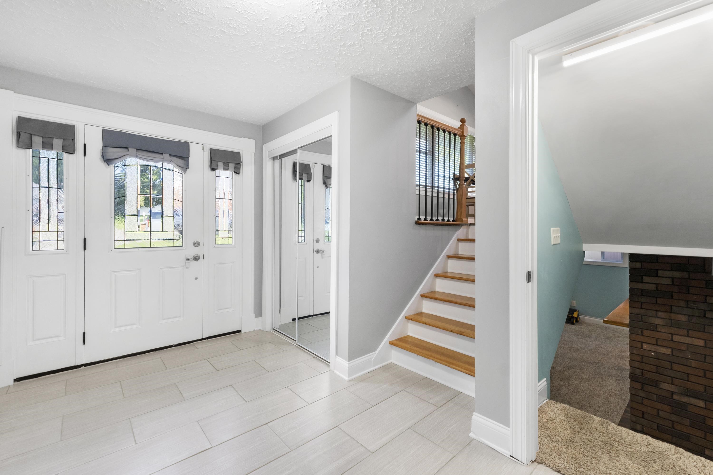 4022 Southview Road Ashland, KY 41101 - Photo 3 of 38 Gallery Image 3