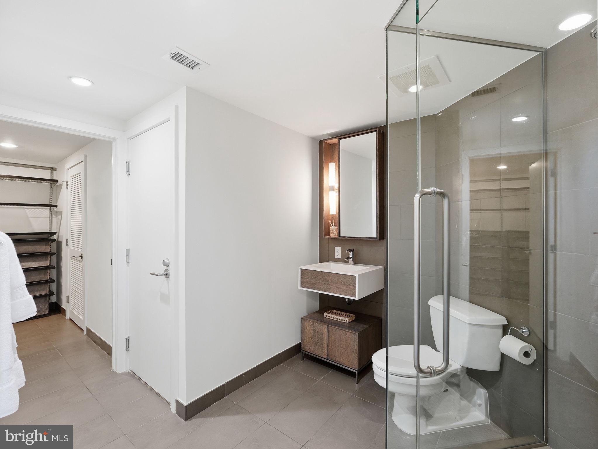 1515 15th Street Northwest, Unit 401 Washington, DC 20005 - Photo 22 of 37 2nd BR En-Suite Bath and Walk-in Closet