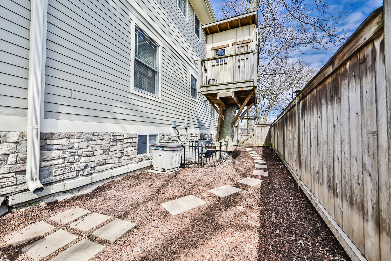65 East Quincy Street Riverside, IL 60546 - Photo 40 of 49