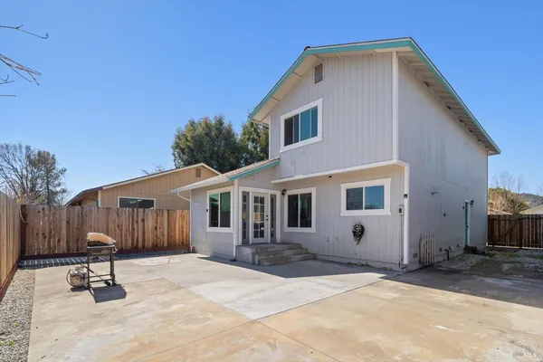 $484,000 | 1171 North Bush Street, Ukiah, CA 95482