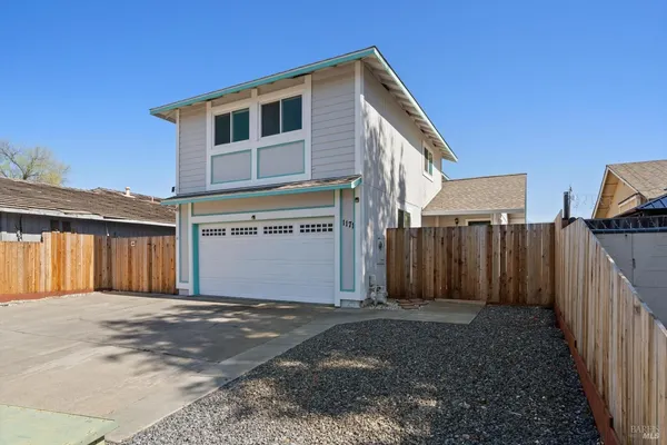 $484,000 | 1171 North Bush Street, Ukiah, CA 95482