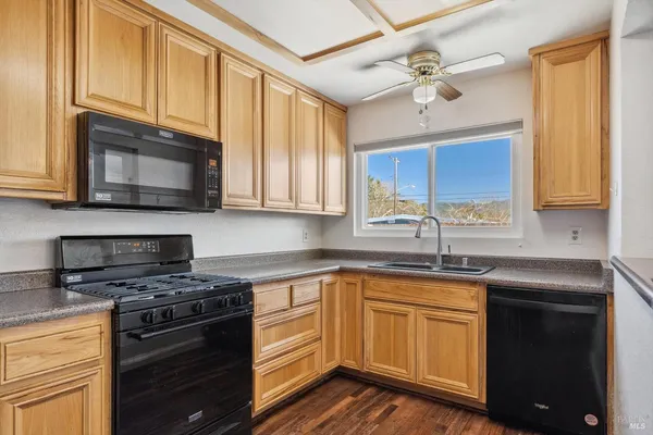 $484,000 | 1171 North Bush Street, Ukiah, CA 95482