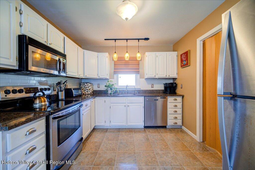 466 New Paltz Road Highland, NY 12528 - Photo 14 of 40 15-d