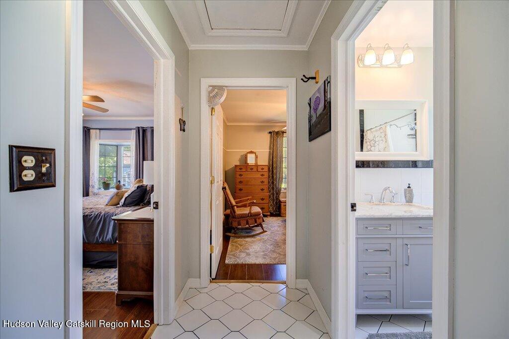 466 New Paltz Road Highland, NY 12528 - Photo 19 of 40 20-g