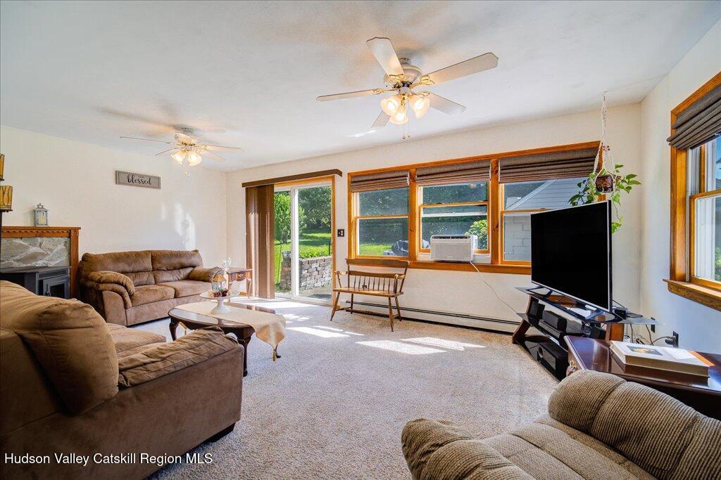 466 New Paltz Road Highland, NY 12528 - Photo 4 of 40 04-a (1)