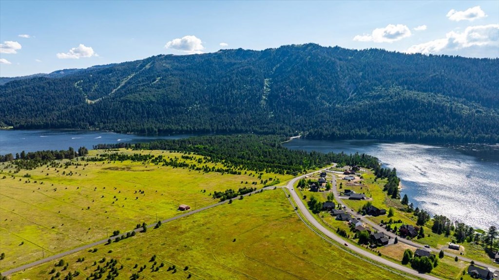 13132 Hawks Bay Road, Unit 17 Donnelly, ID 83615 - Photo 10 of 10