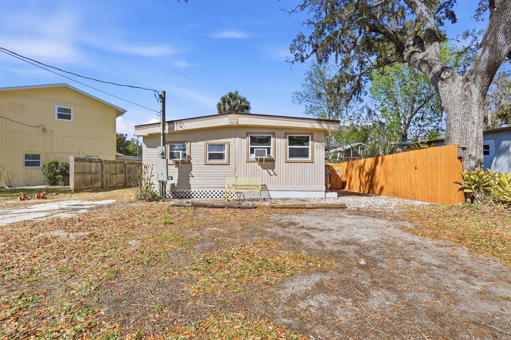 5527 Darlene Street Weeki Wachee, FL 34607 - Photo 2 of 79