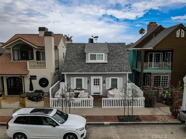 $8,000 | 2128 Miramar Drive, Newport Beach, CA 92661