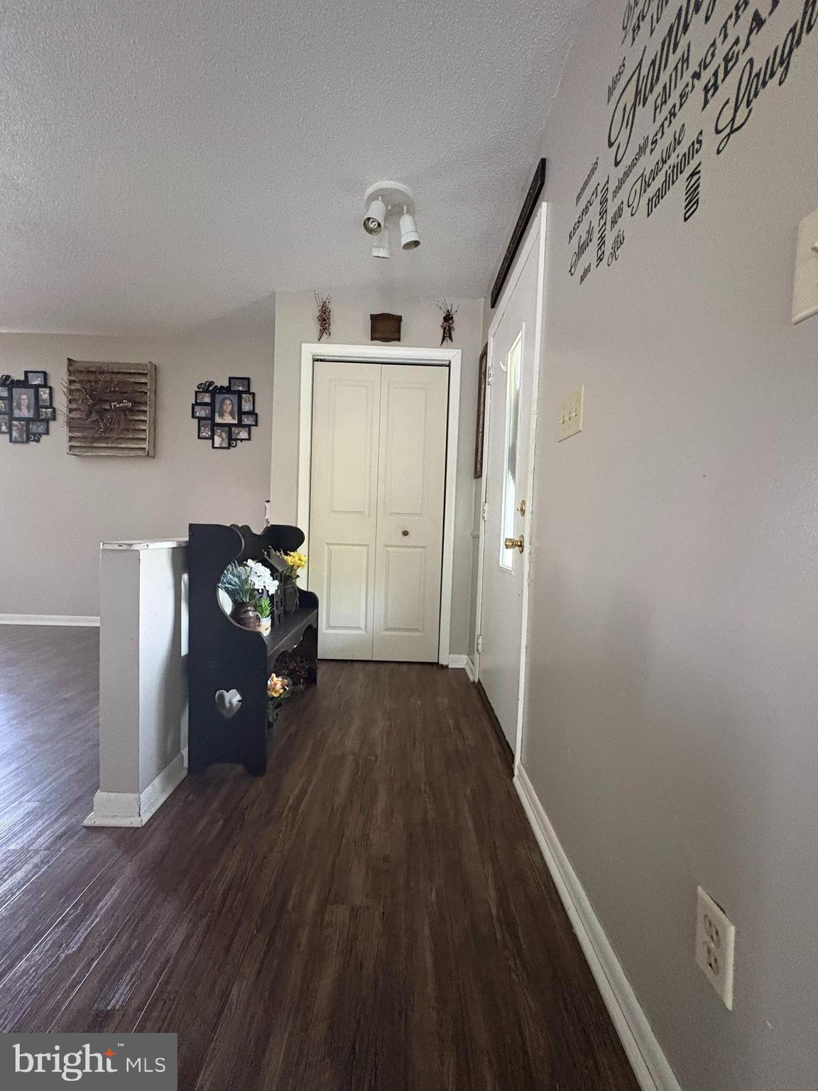 3115 Equinox Road Dover, PA 17315 - Photo 12 of 24 Entry