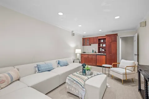 $629,900 | 1350 North Western Avenue, Unit 310, Lake Forest, IL 60045