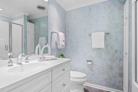 $629,900 | 1350 North Western Avenue, Unit 310, Lake Forest, IL 60045