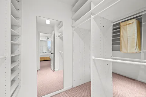 $629,900 | 1350 North Western Avenue, Unit 310, Lake Forest, IL 60045