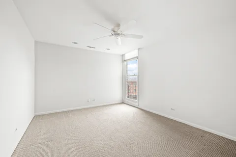 $629,900 | 1350 North Western Avenue, Unit 310, Lake Forest, IL 60045