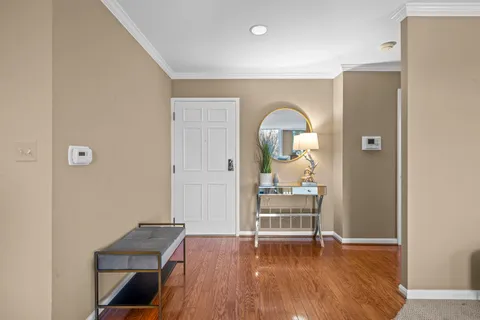 $629,900 | 1350 North Western Avenue, Unit 310, Lake Forest, IL 60045