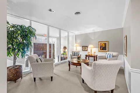 $629,900 | 1350 North Western Avenue, Unit 310, Lake Forest, IL 60045