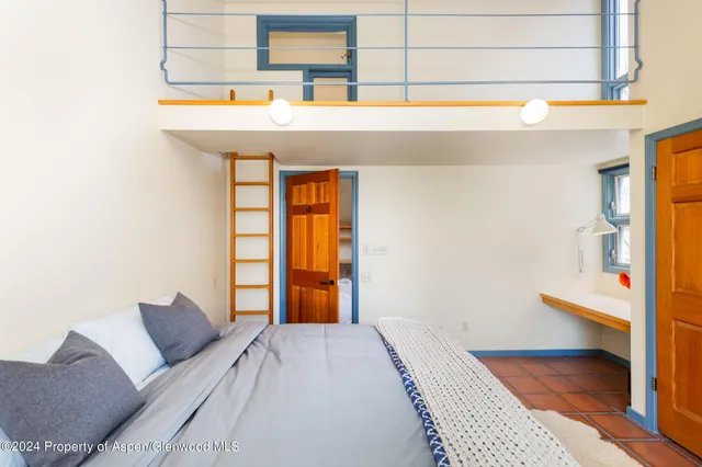 $55,000 | 925 West North Street, Aspen, CO 81611