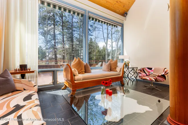 $55,000 | 925 West North Street, Aspen, CO 81611