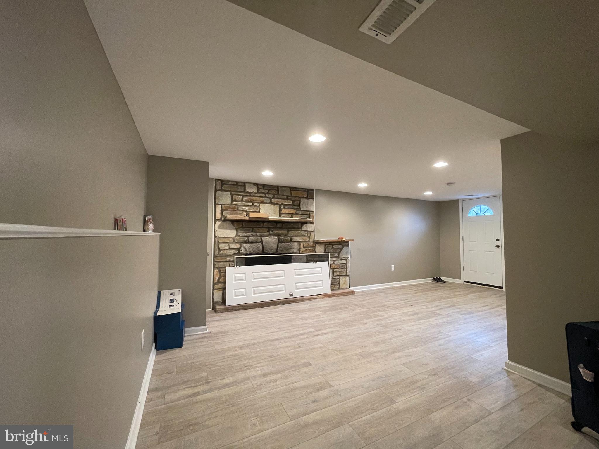 870 Morefield Road Philadelphia, PA 19115 - Photo 15 of 20
