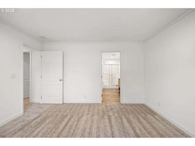 $159,000 | 4900 Royal Avenue, Unit 105, Eugene, OR 97402