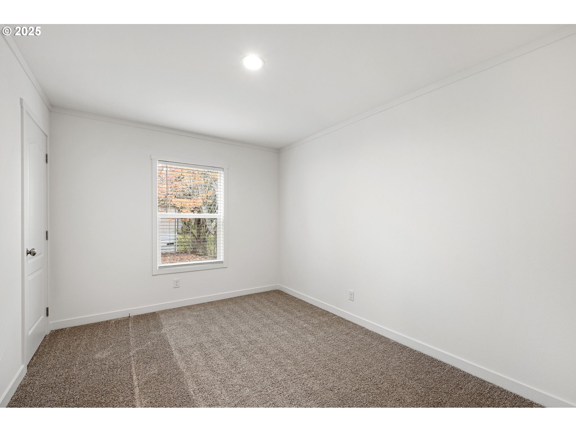 4900 Royal Avenue, Unit 105 Eugene, OR 97402 - Photo 19 of 26 Bedroom