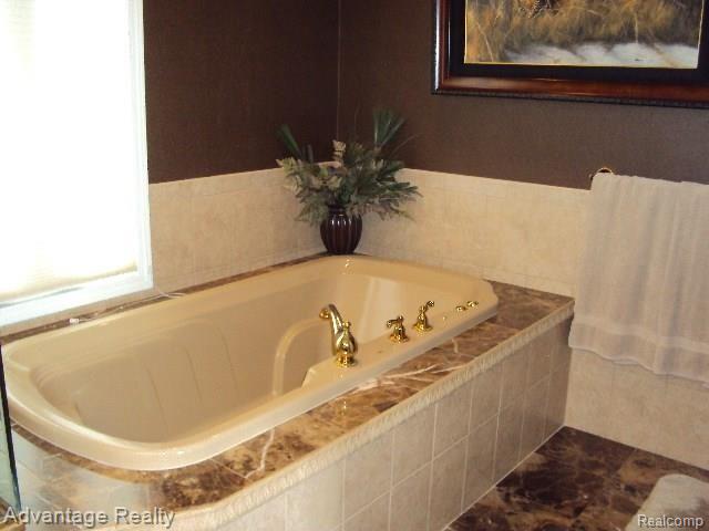 22650 Armada Center Road Armada, MI 48005 - Photo 25 of 68 DSC02101.jpg