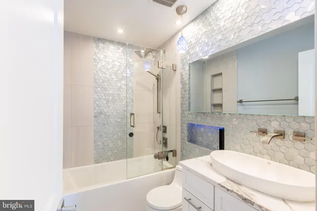 $2,700 | 10206 C Willow Mist Court, Unit 55, Oakton, VA 22124