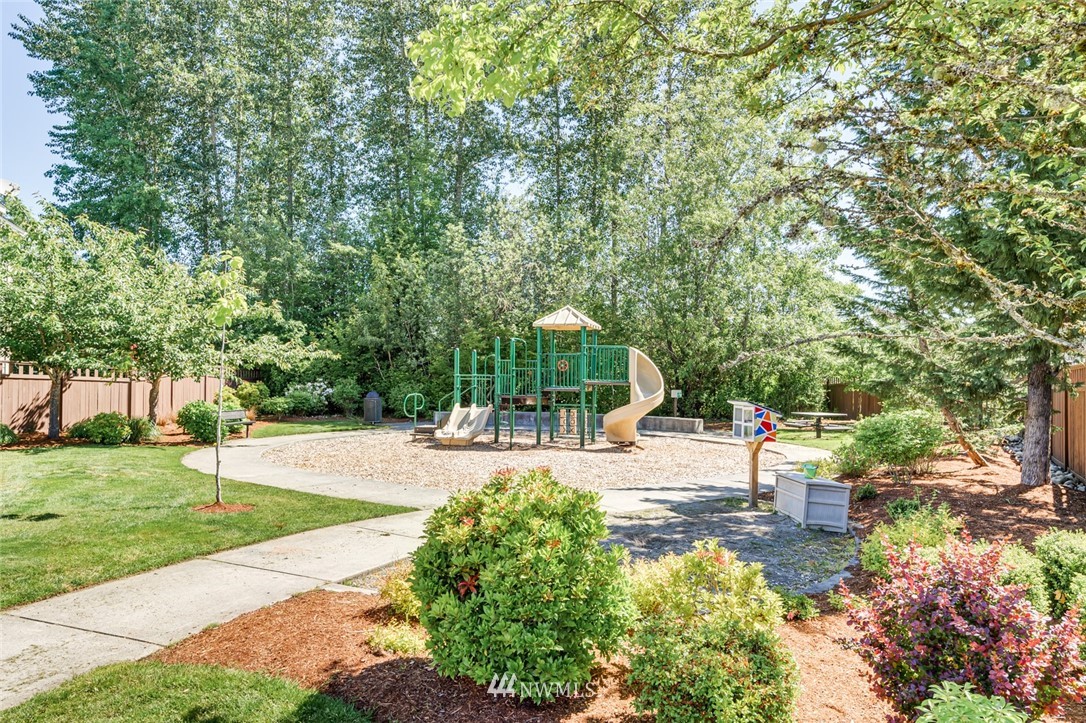 3619 182nd Place Southeast Bothell, WA 98012 - Photo 4 of 37