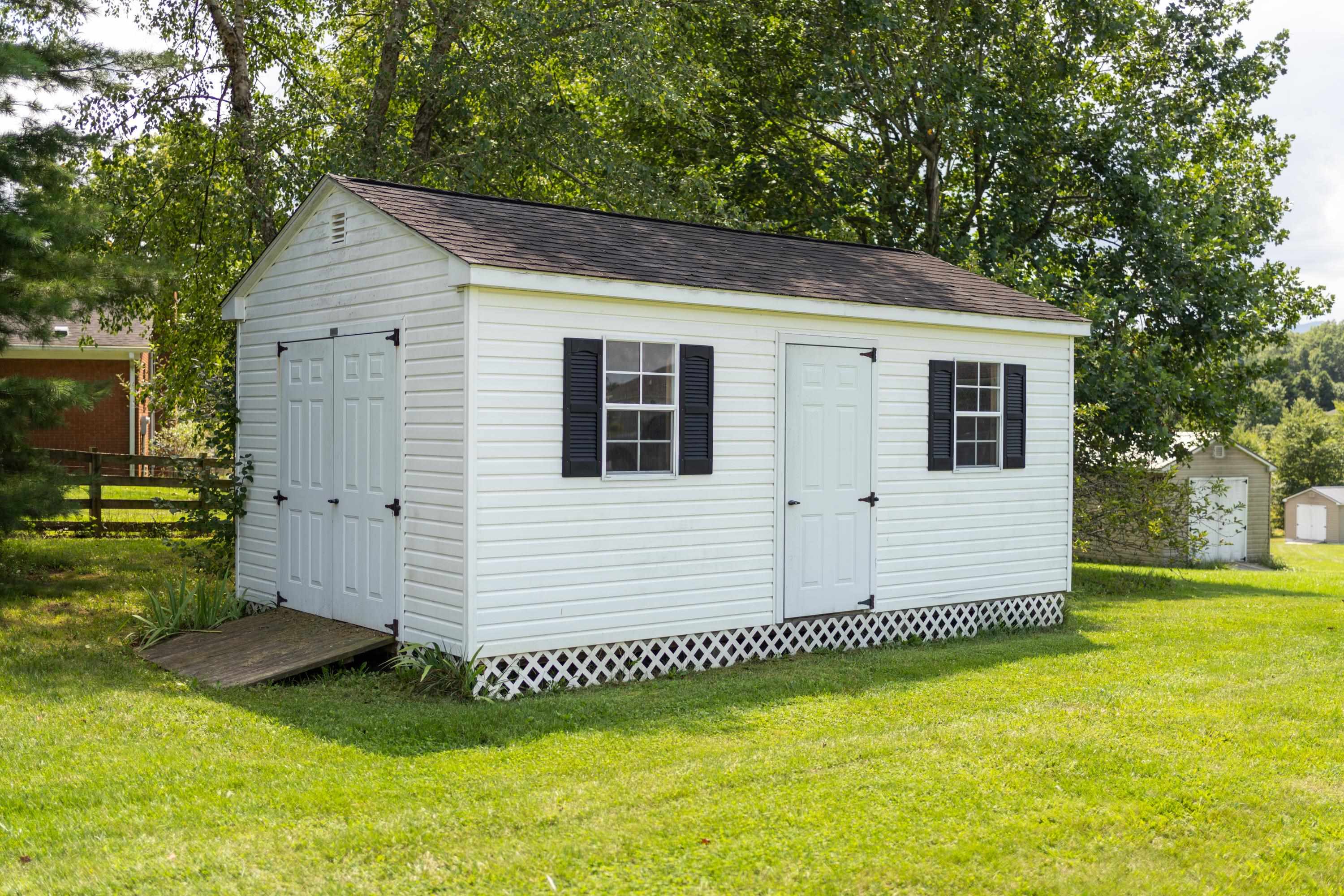 8 Winter Ridge Drive Stuarts Draft, VA 24477 - Photo 29 of 39 Gallery Image 29