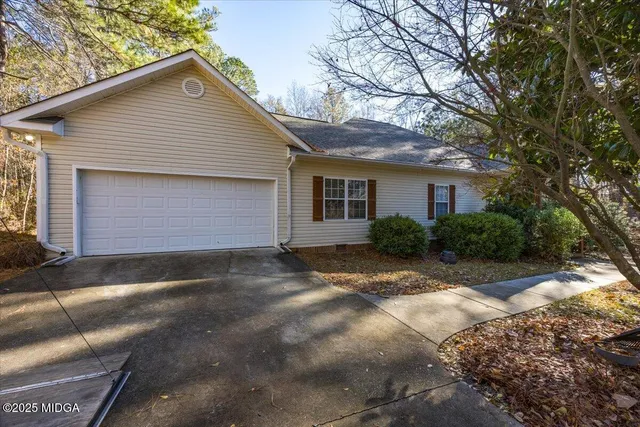 $329,900 | 122 Oak Drive, Gray, GA 31032