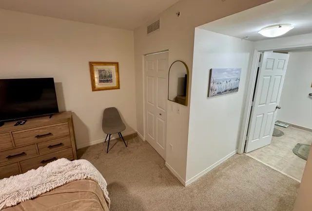 $5,750 | 625 Casa Loma Boulevard, Unit 304, Boynton Beach, FL 33435