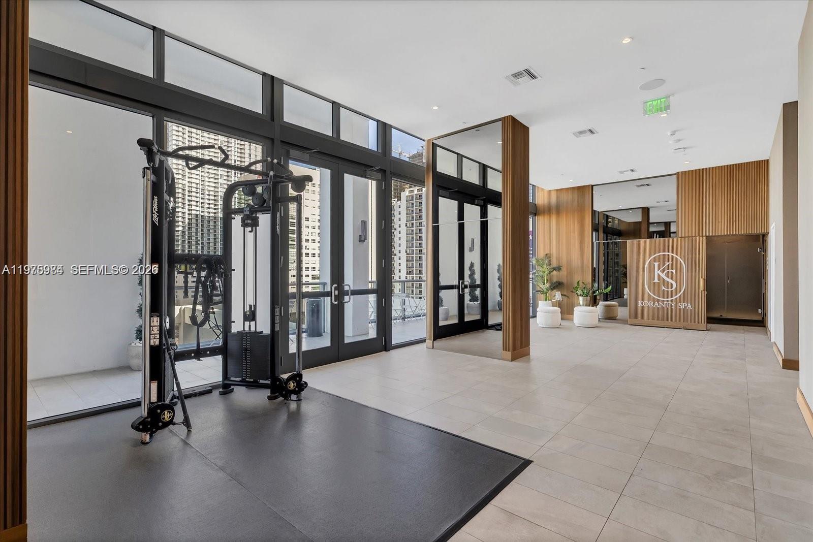 229 Southwest 9th Street, Unit 705 Miami, FL 33130 - Photo 11 of 14