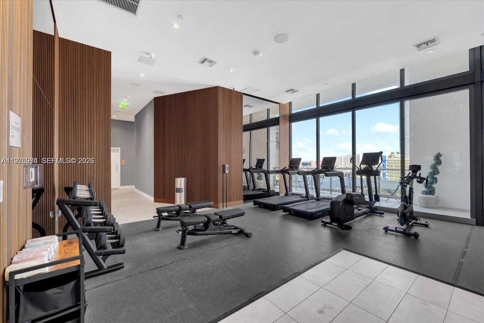 229 Southwest 9th Street, Unit 705 Miami, FL 33130 - Photo 12 of 14