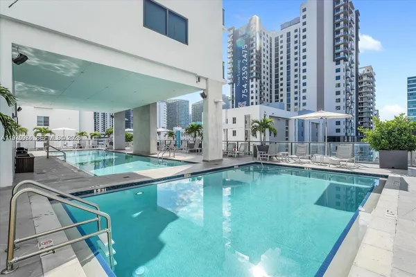 $600,000 | 229 Southwest 9th Street, Unit 705, Miami, FL 33130