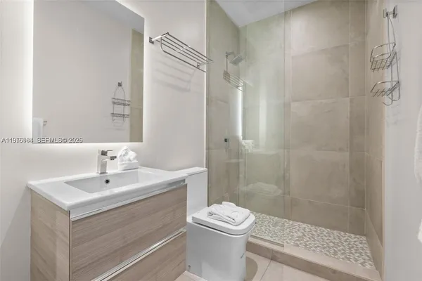 $600,000 | 229 Southwest 9th Street, Unit 705, Miami, FL 33130
