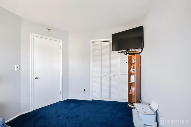 $699,900 | 29 Liberty Drive, Dayton, NJ 08810