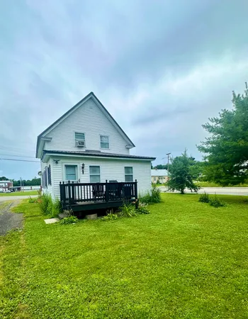 $194,500 | 9 Maple Street, East Millinocket, ME 04430
